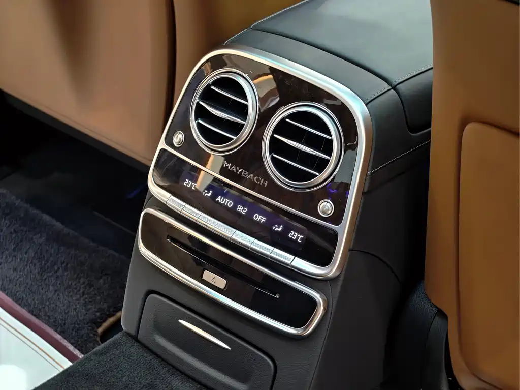 Mercedes-Benz S-Class — миниатюра 10