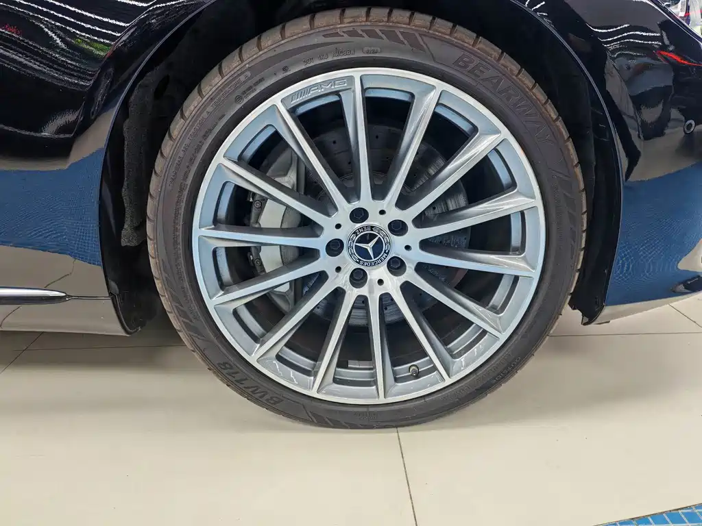 Mercedes-Benz S-Class — миниатюра 9
