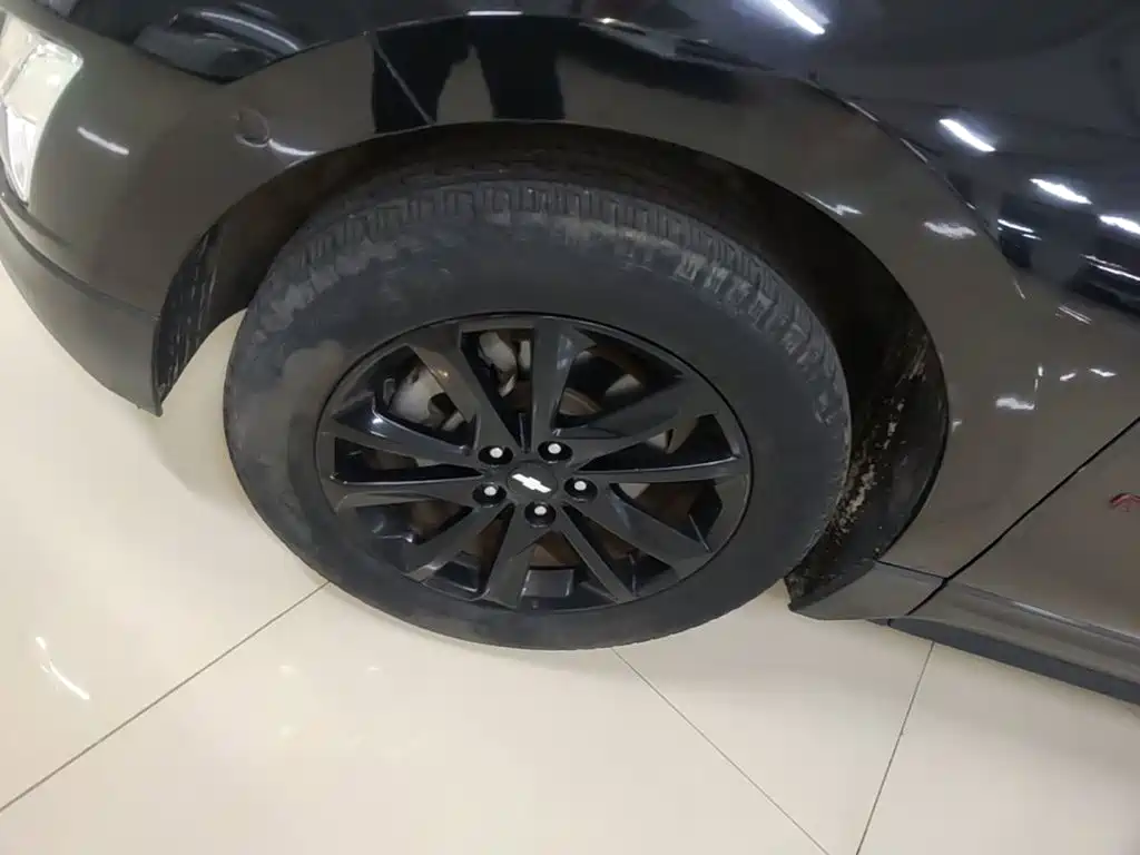 Chevrolet Equinox — миниатюра 23