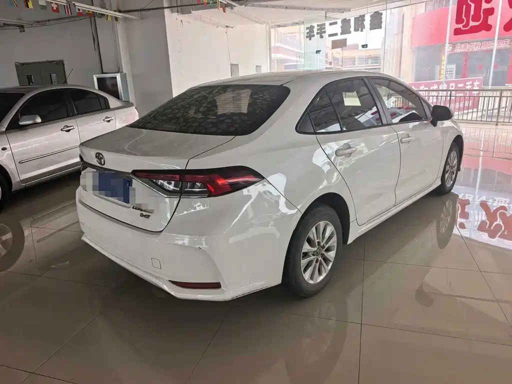 Toyota Corolla — миниатюра 5