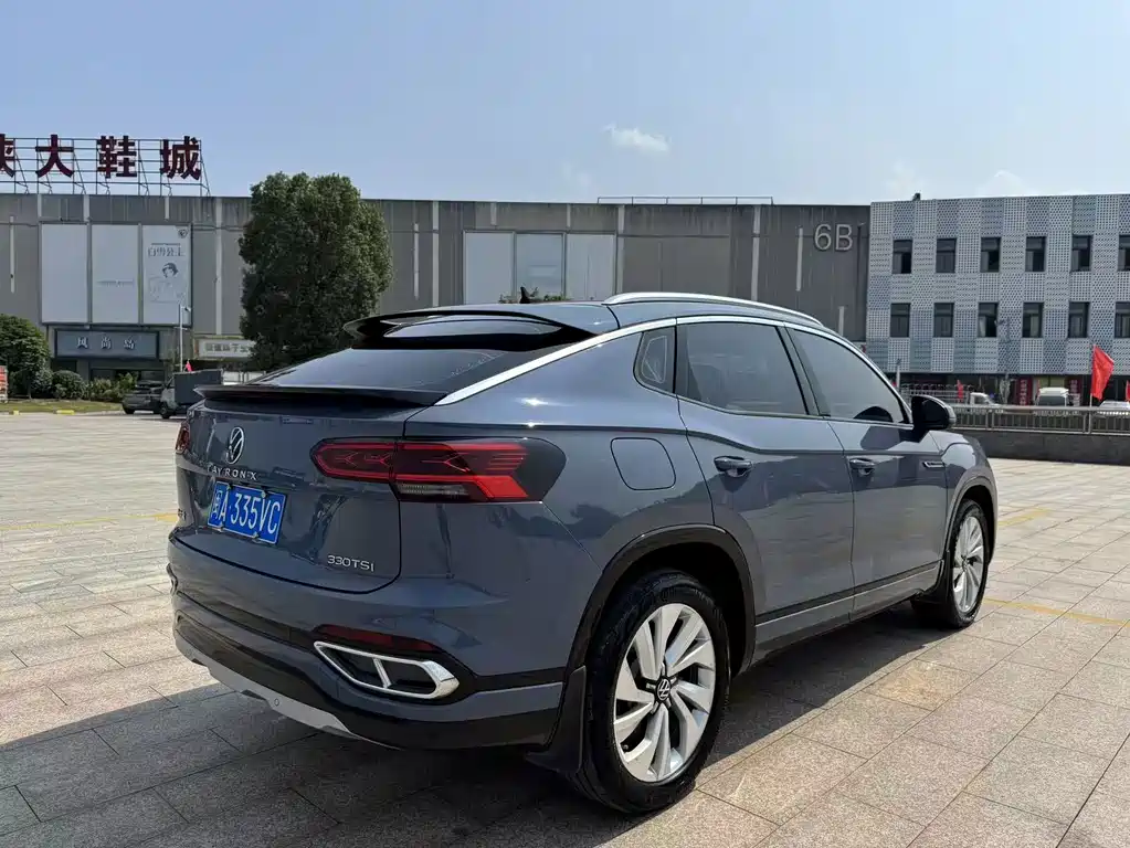 Volkswagen X — миниатюра 7