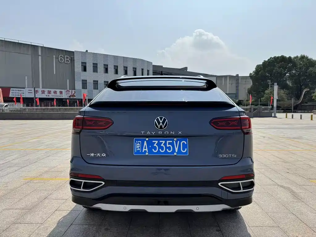 Volkswagen X — миниатюра 5