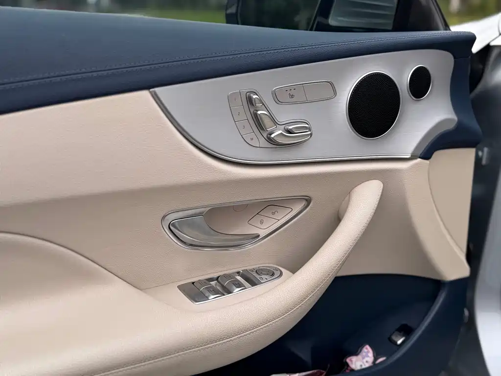 Mercedes-Benz E-Class (Import) — миниатюра 8