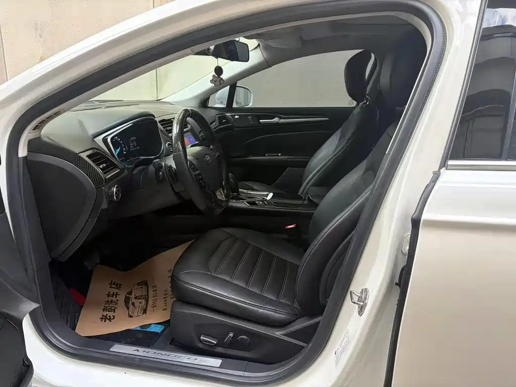Ford Mondeo — миниатюра 8