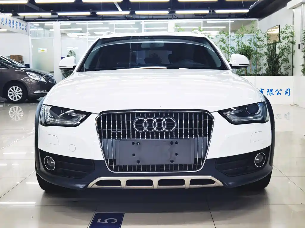 Audi A4 (Import) — миниатюра 2
