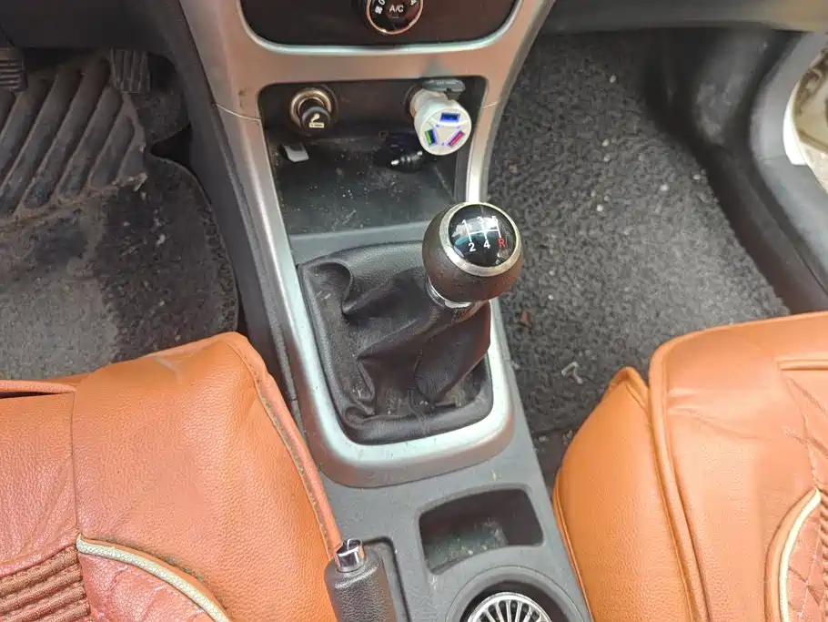BYD F3 — миниатюра 16