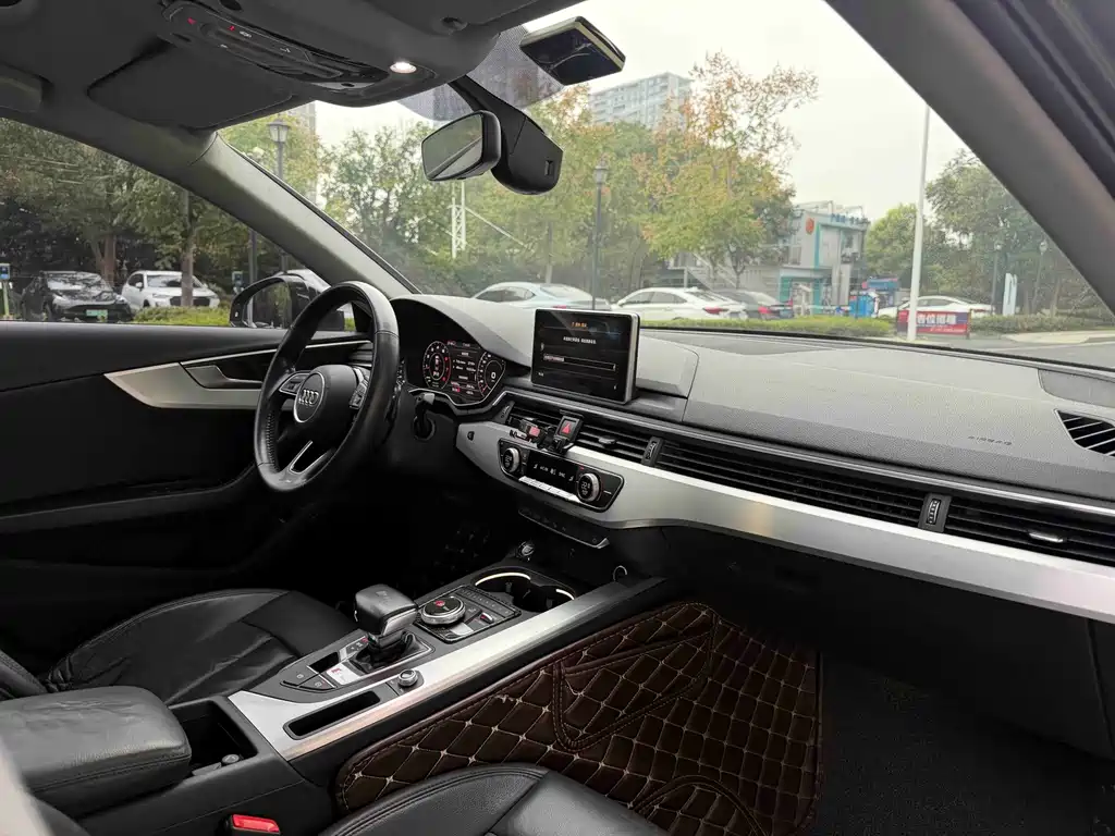 Audi A4L — миниатюра 11