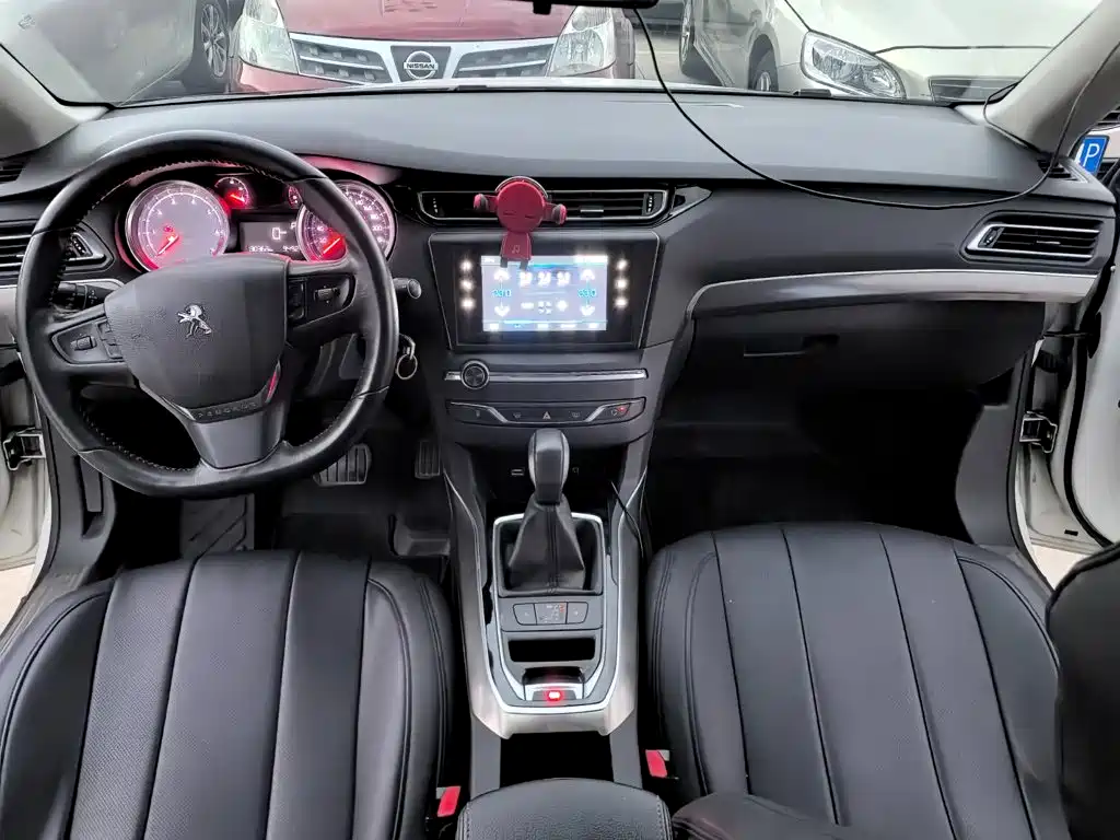 Peugeot 408 — миниатюра 12