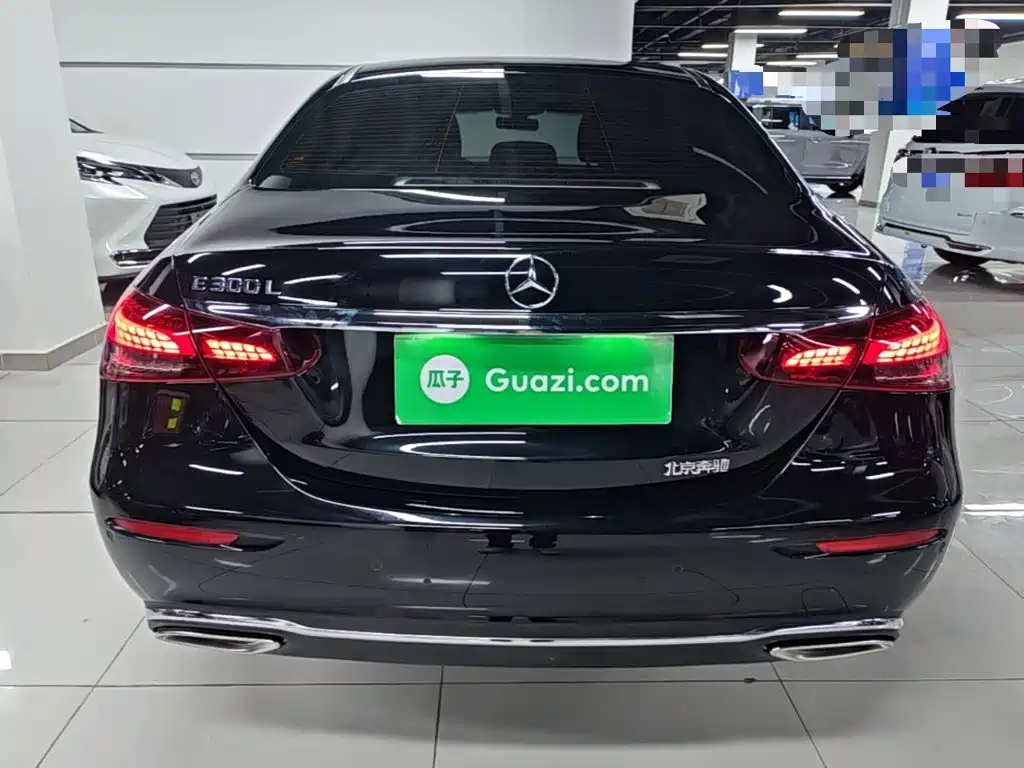 Mercedes-Benz E-Class — миниатюра 6