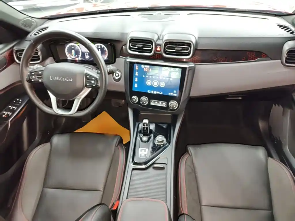 Lynk & Co 03 — миниатюра 10