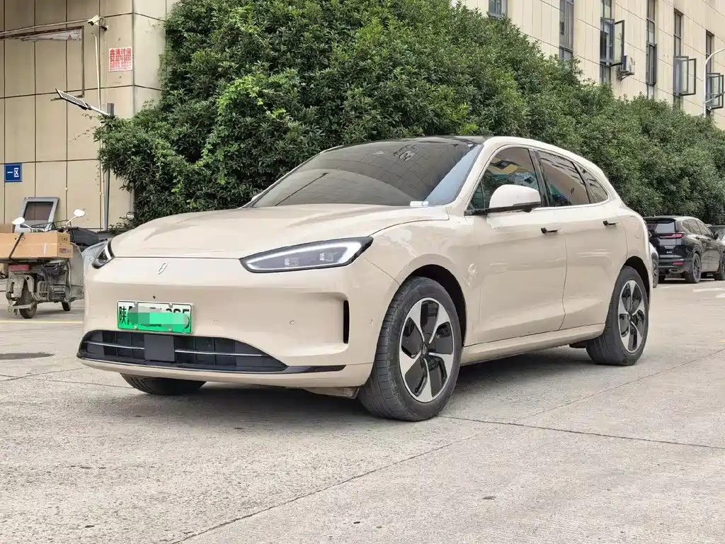 AITO M5