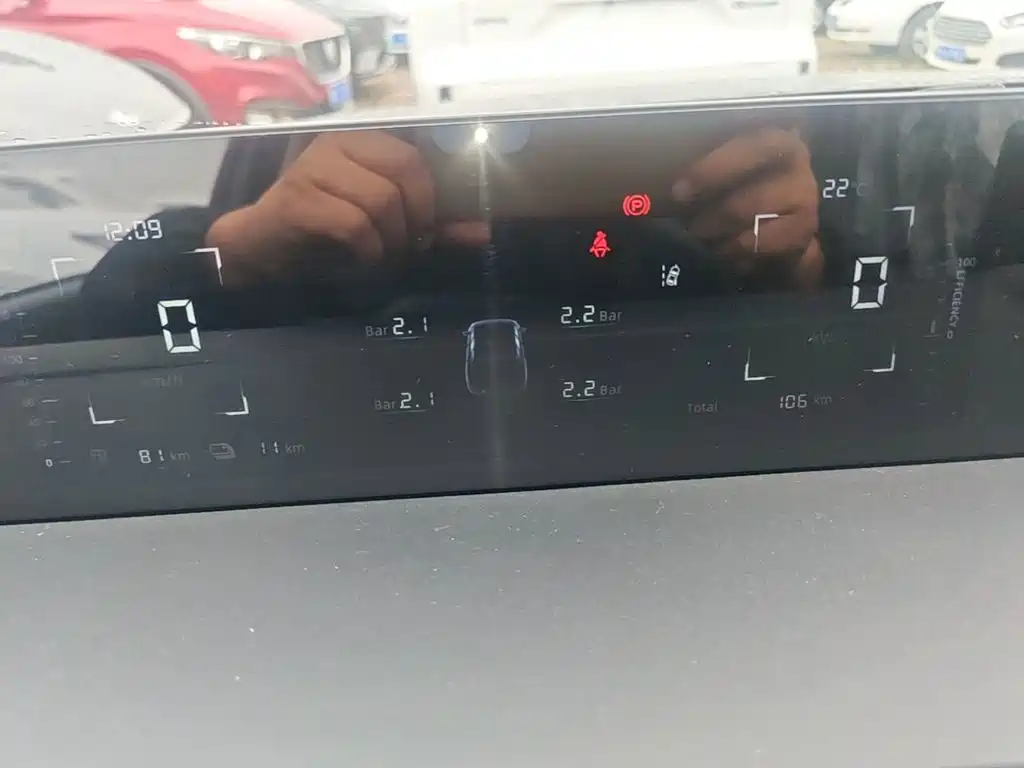 Changan Eado PHEV — миниатюра 12