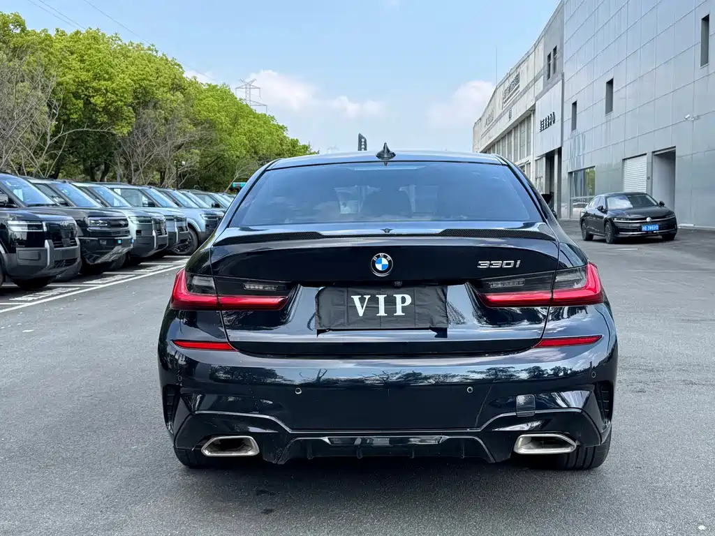 BMW 3 Series — миниатюра 18