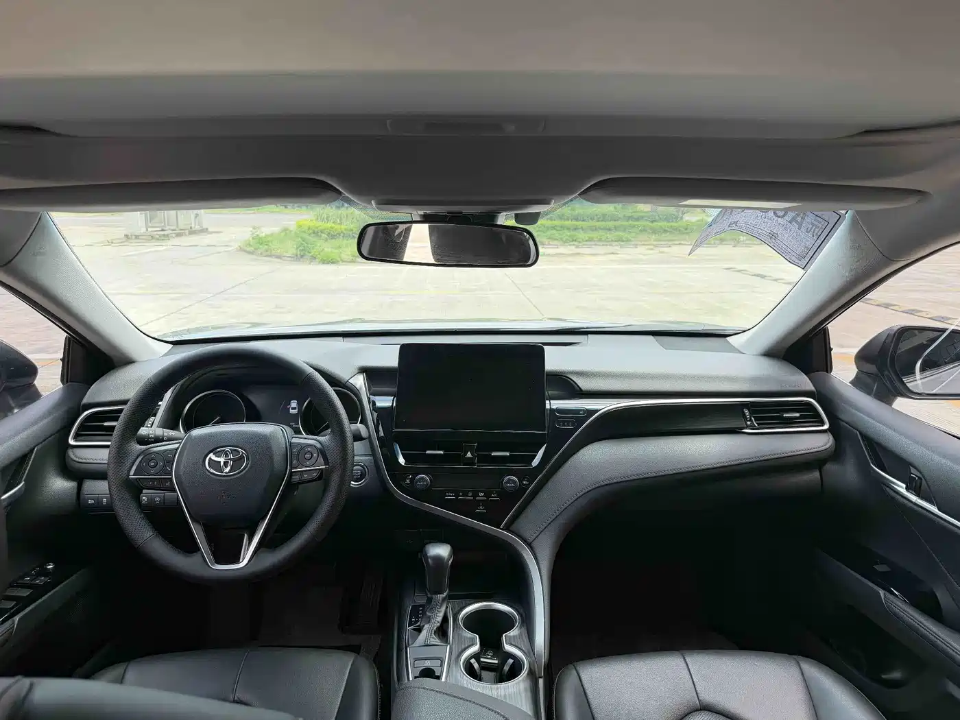 Toyota Camry 2024 Silver/gray из Китая, фото 6
