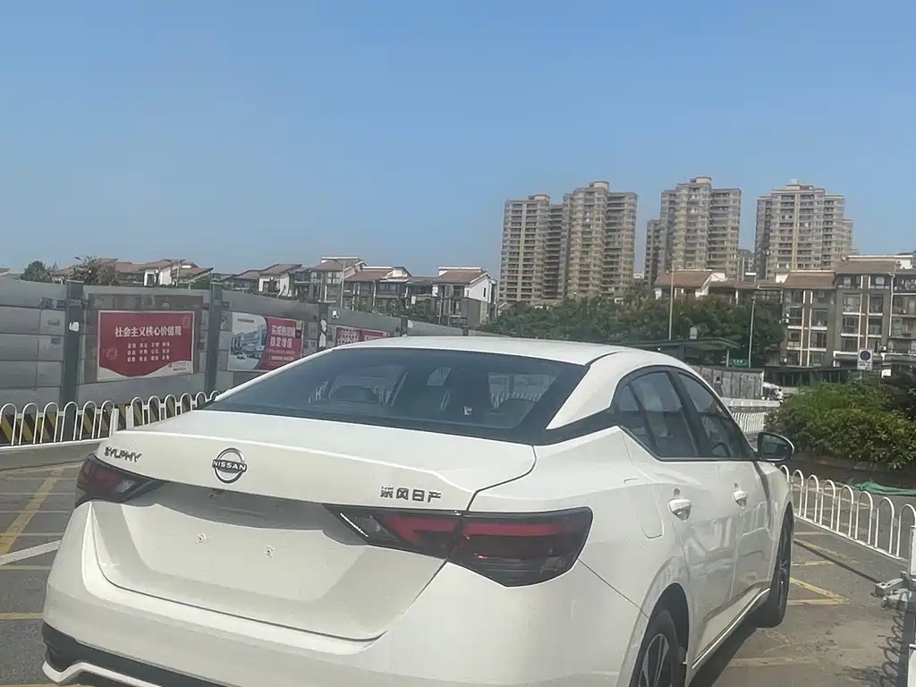 Nissan Sylphy — миниатюра 9