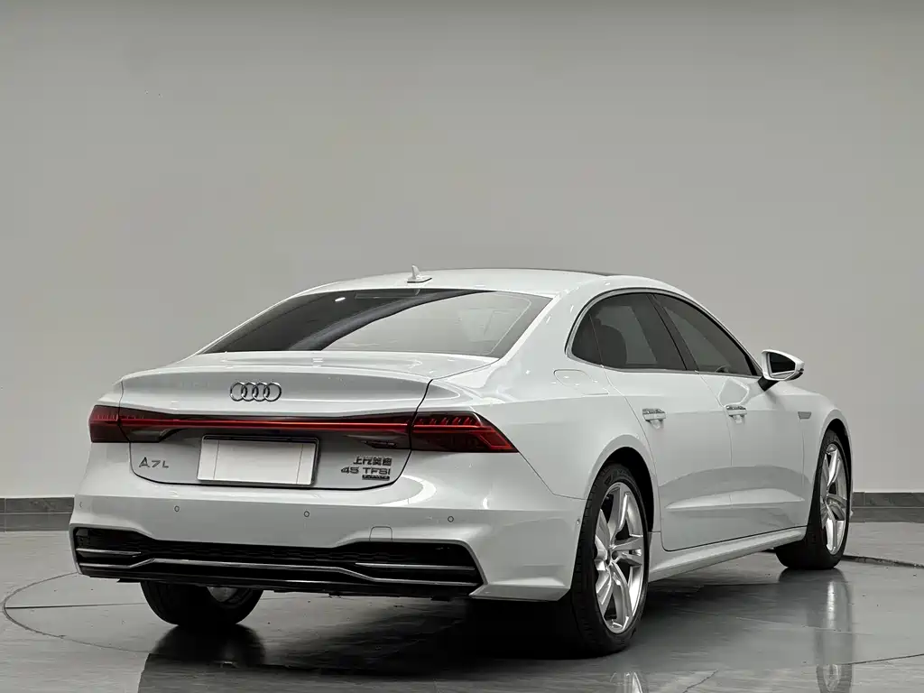 Audi A7L — миниатюра 8