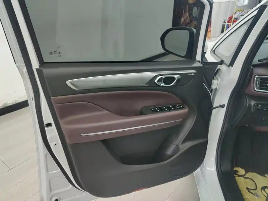 GAC Motor Trumpchi M6 — миниатюра 7