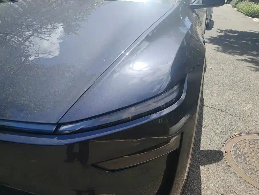 Tesla Model Y L — миниатюра 5