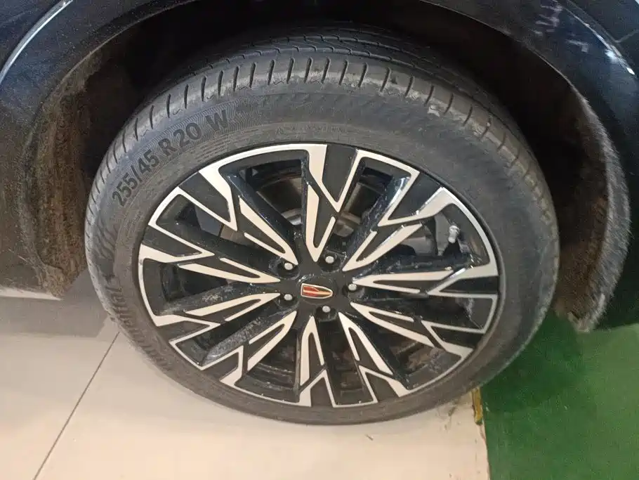 Hongqi Hongqi HS5 — миниатюра 6