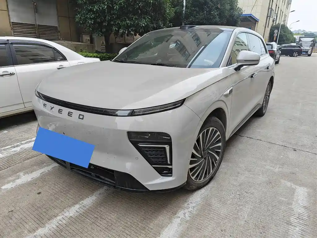 Exeed Sterra ET 2024 EREV 240 Ultra 4WD