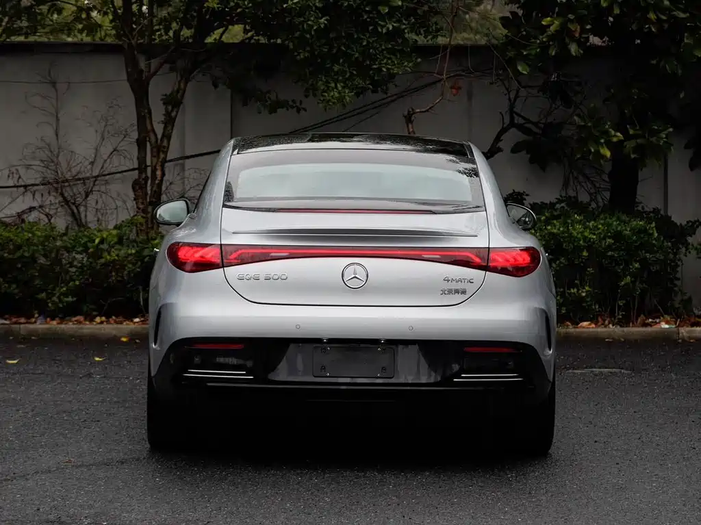 Mercedes-Benz EQE 2025 500 4MATIC