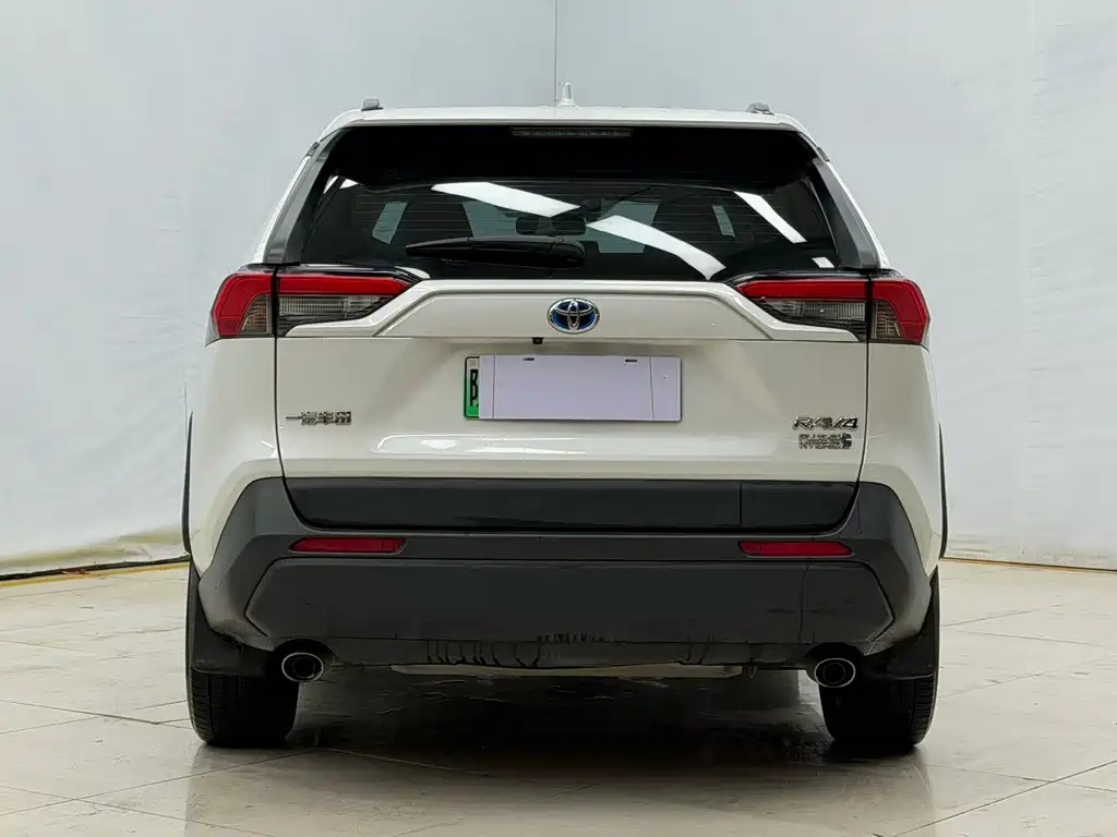 Toyota RAV4 Prime — миниатюра 8