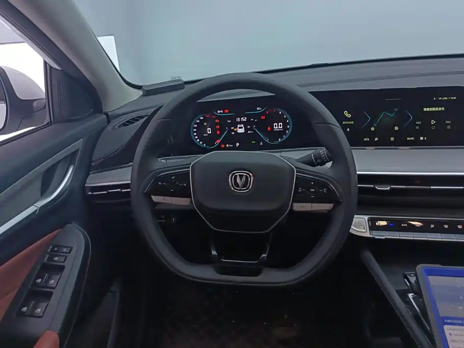 Changan Eado — миниатюра 15