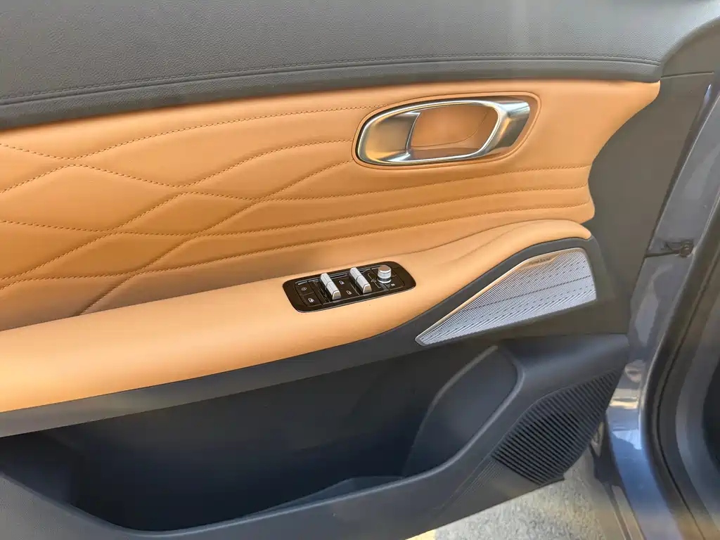 GEELY GALAXY GALAXY STARSHIP 7 EM I