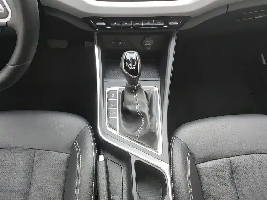 Geely Vision X3 — миниатюра 16