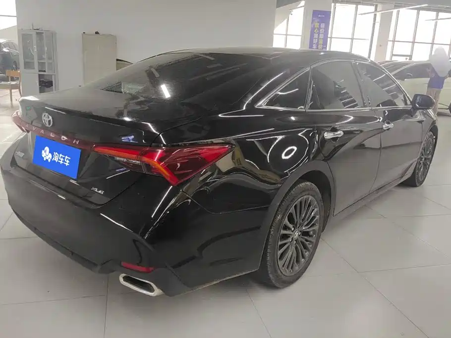 Toyota Avalon — миниатюра 3