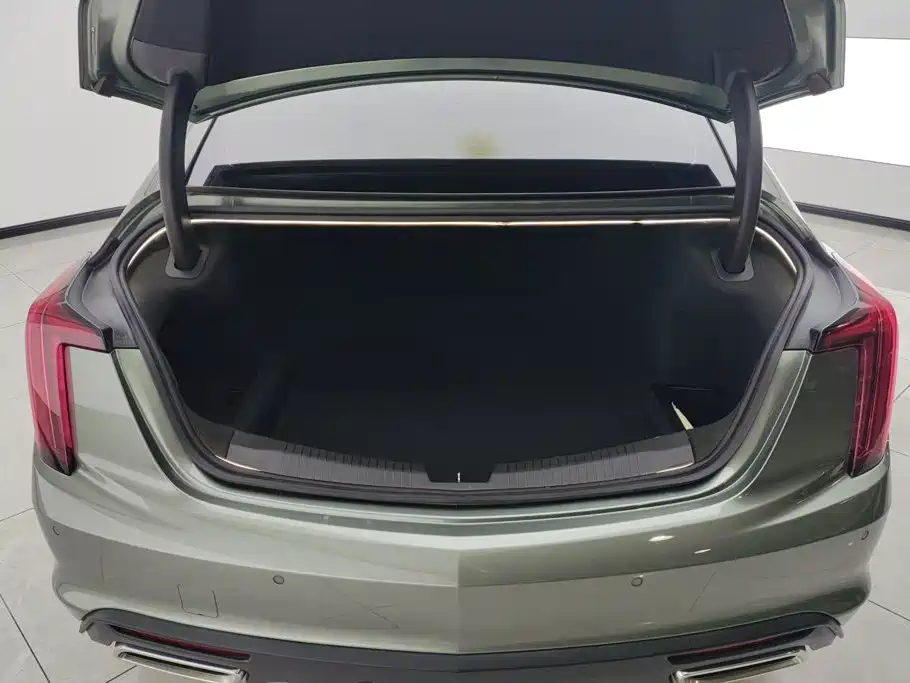 Cadillac CT5 — миниатюра 4