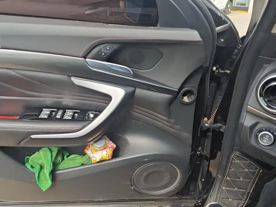 WEI PAI WEI BRAND VV7