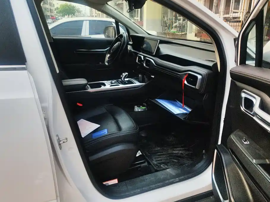 Geely Haoyue — миниатюра 8