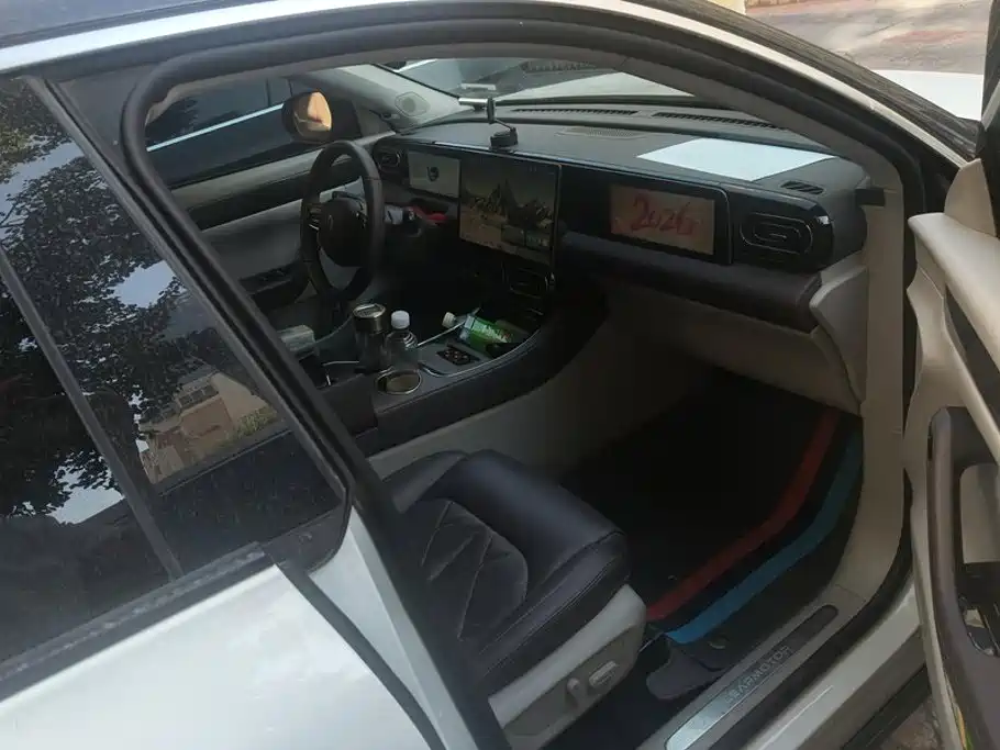 Leapmotor Leapmotor C11 — миниатюра 8