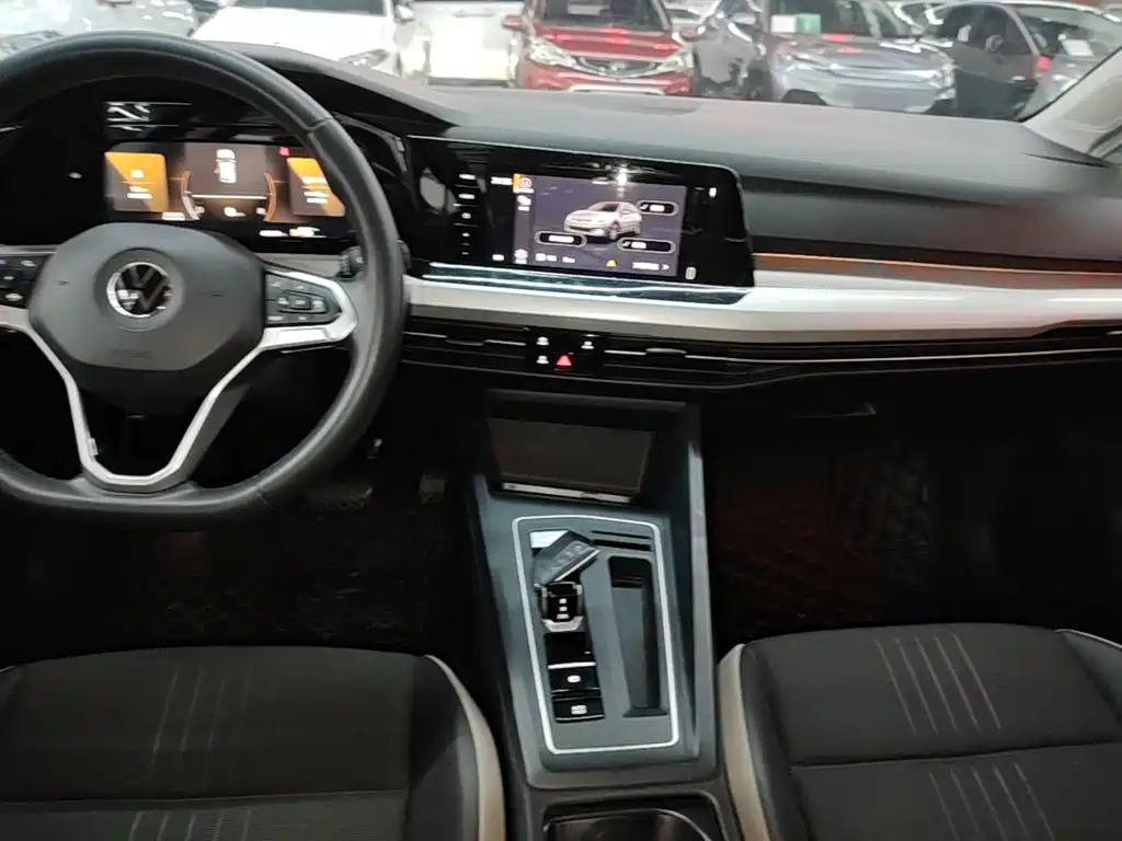 Volkswagen Golf — миниатюра 14