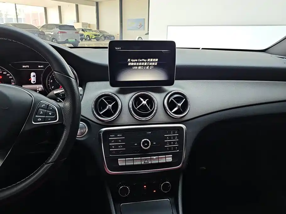 Mercedes-Benz CLA (Import) — миниатюра 13