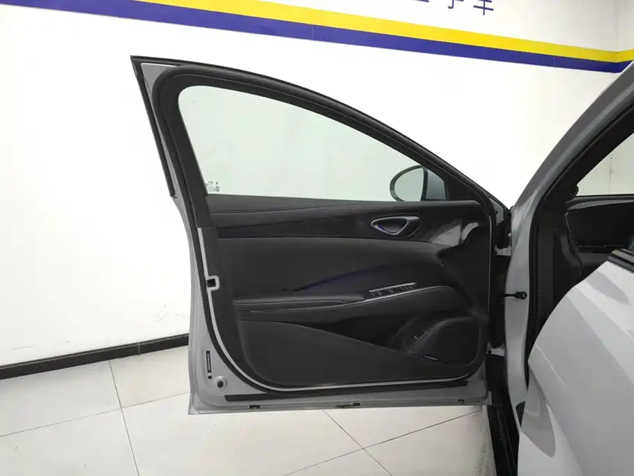 BYD Seal — миниатюра 7