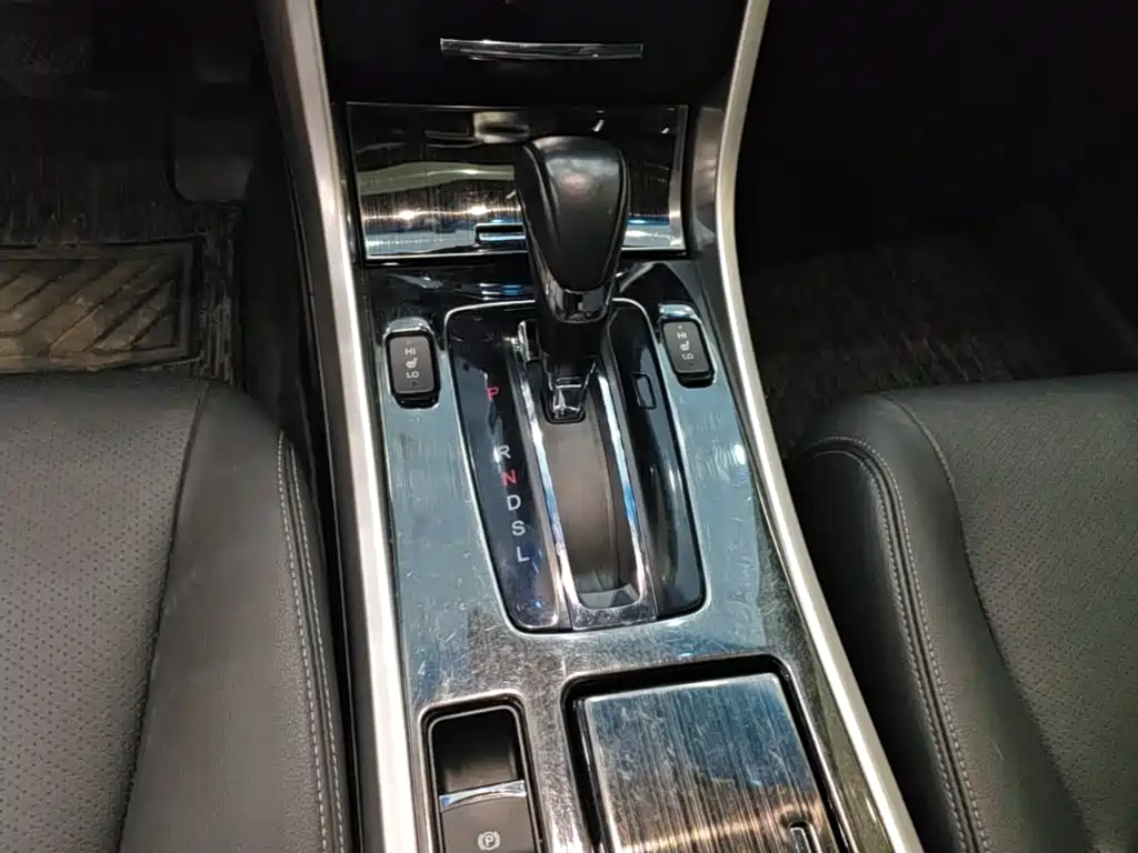 Honda Accord — миниатюра 14