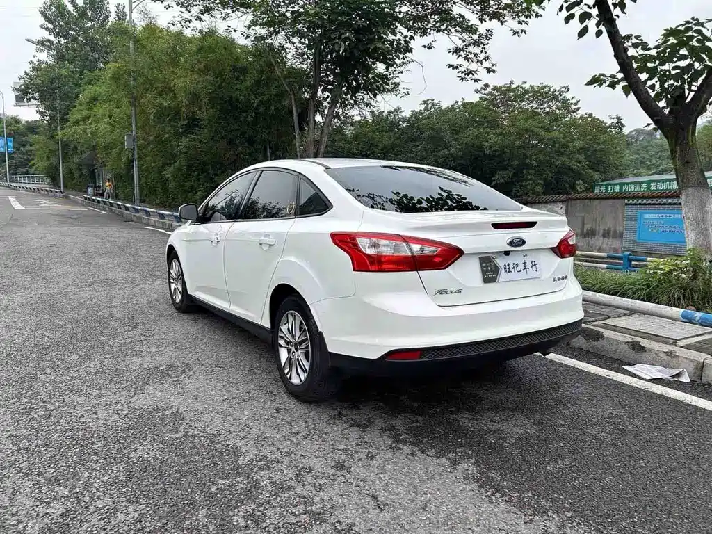 Ford Focus — миниатюра 9