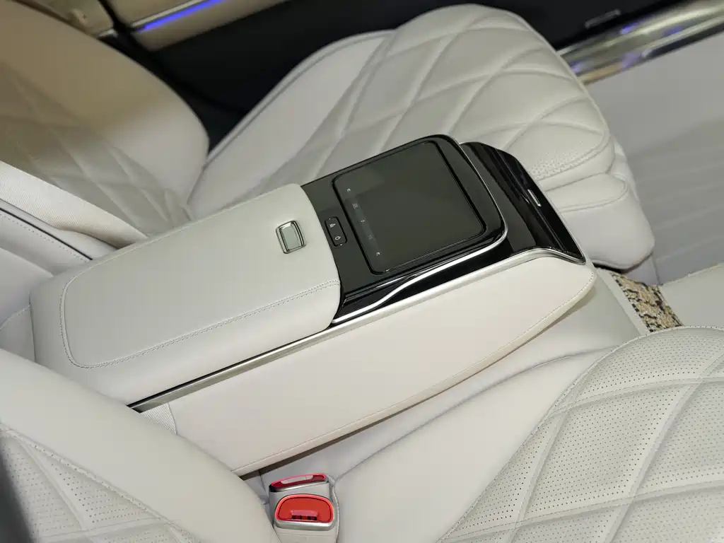 Mercedes-Benz S-Class — миниатюра 14