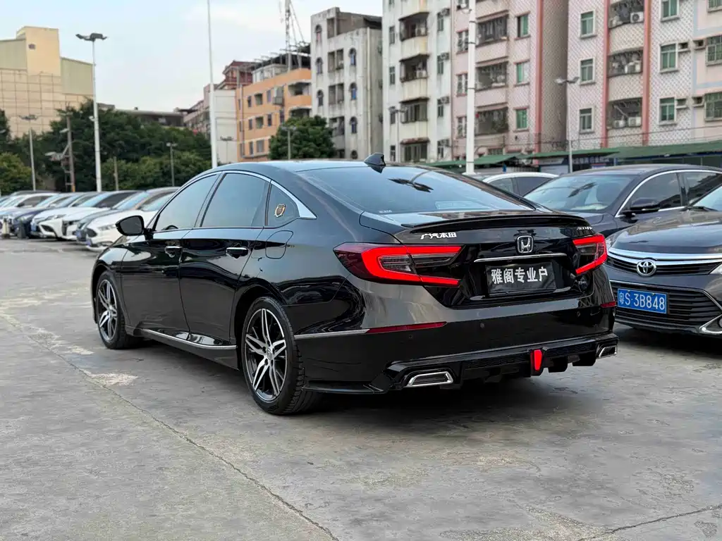 Honda Accord — миниатюра 5