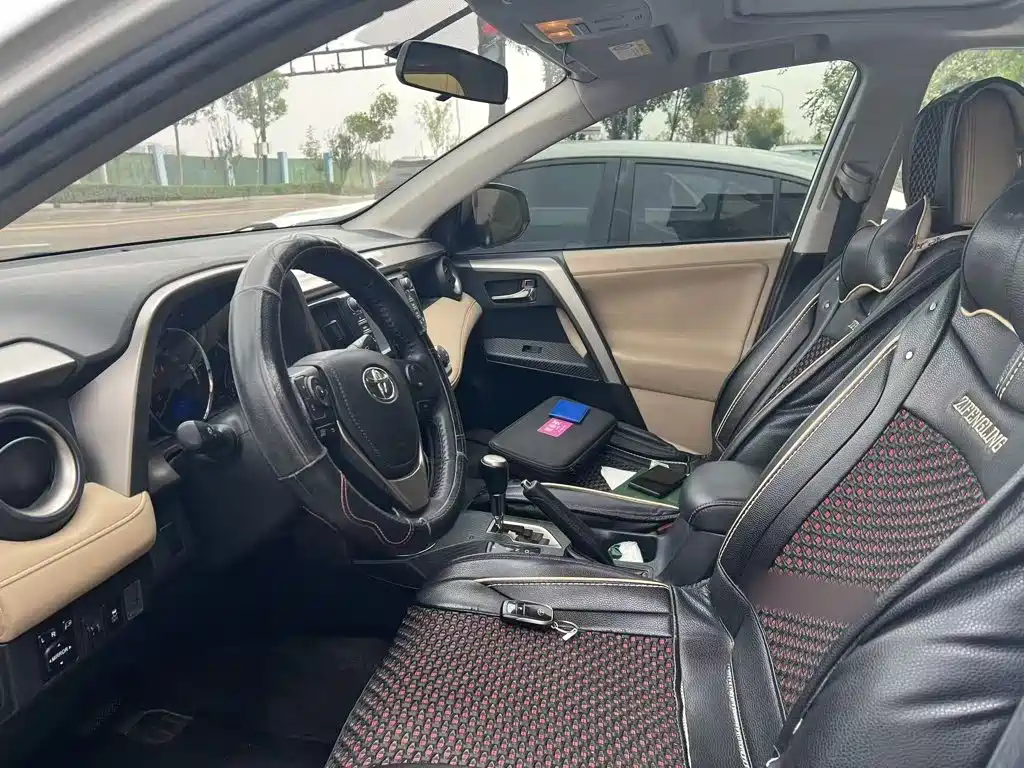 Toyota RAV4 — миниатюра 16