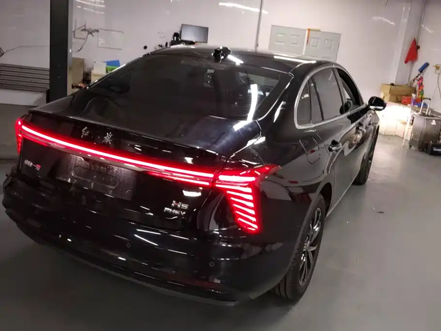 Hongqi Hongqi H5 PHEV — миниатюра 3