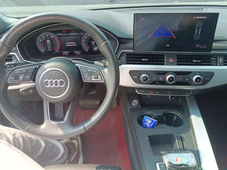 Audi A4L — миниатюра 12