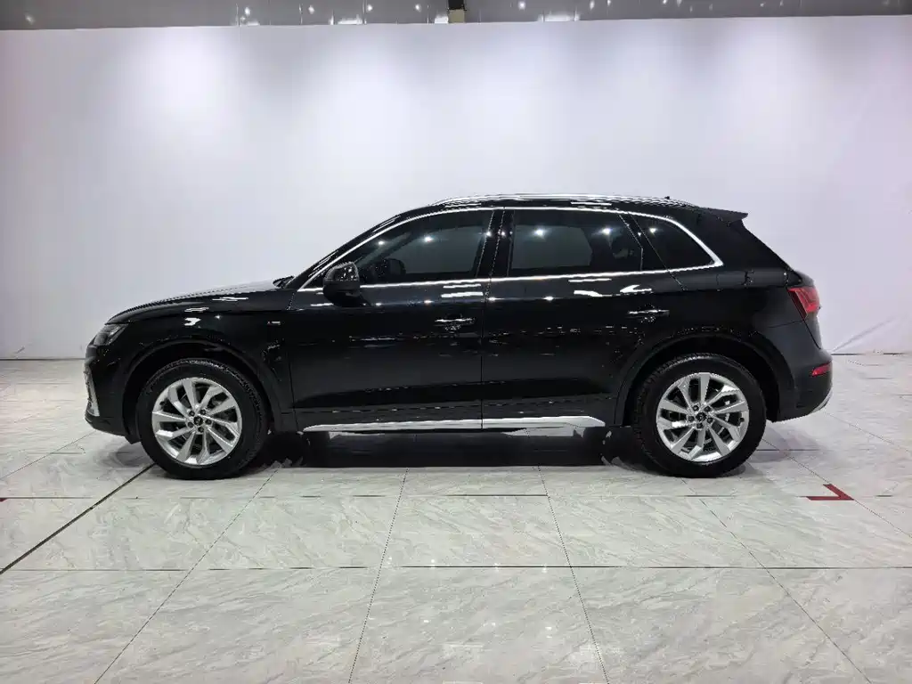 Audi Q5L — миниатюра 4