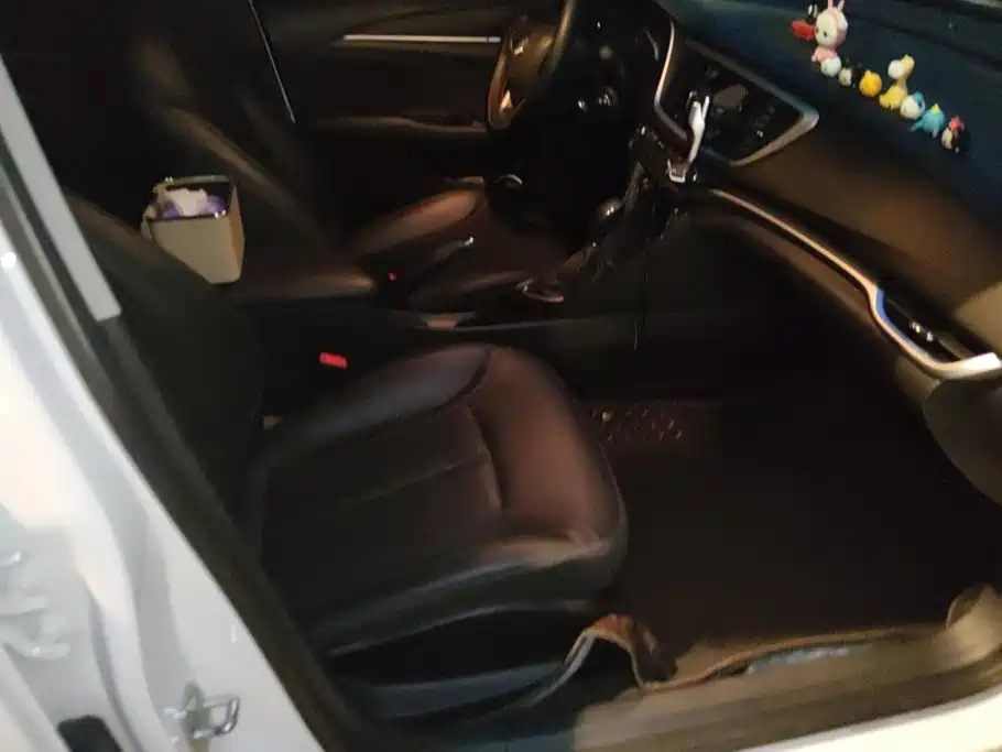 Buick Excelle — миниатюра 8