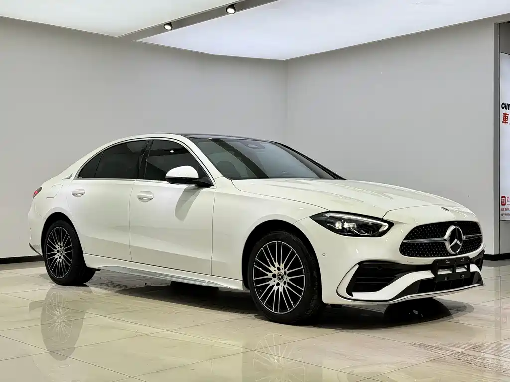 Mercedes-Benz C-Class — миниатюра 3