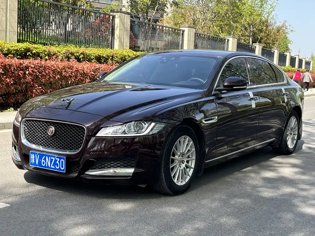 Купить Jaguar XFL