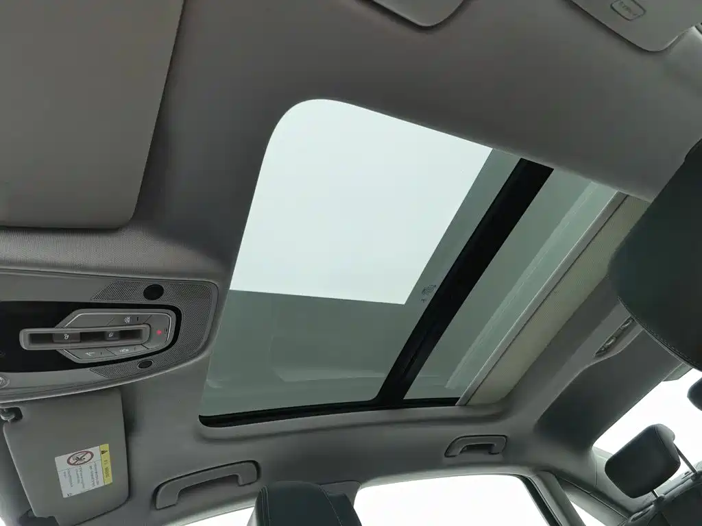 Audi A4L — миниатюра 14