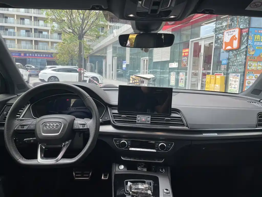 Audi Q5L — миниатюра 3